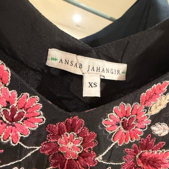 Ansab Jahangir dress - Picture 5 of 8